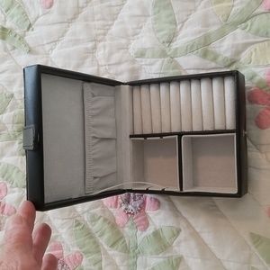 Bey-Berk Genuine Leather Jewelry Box/Case
